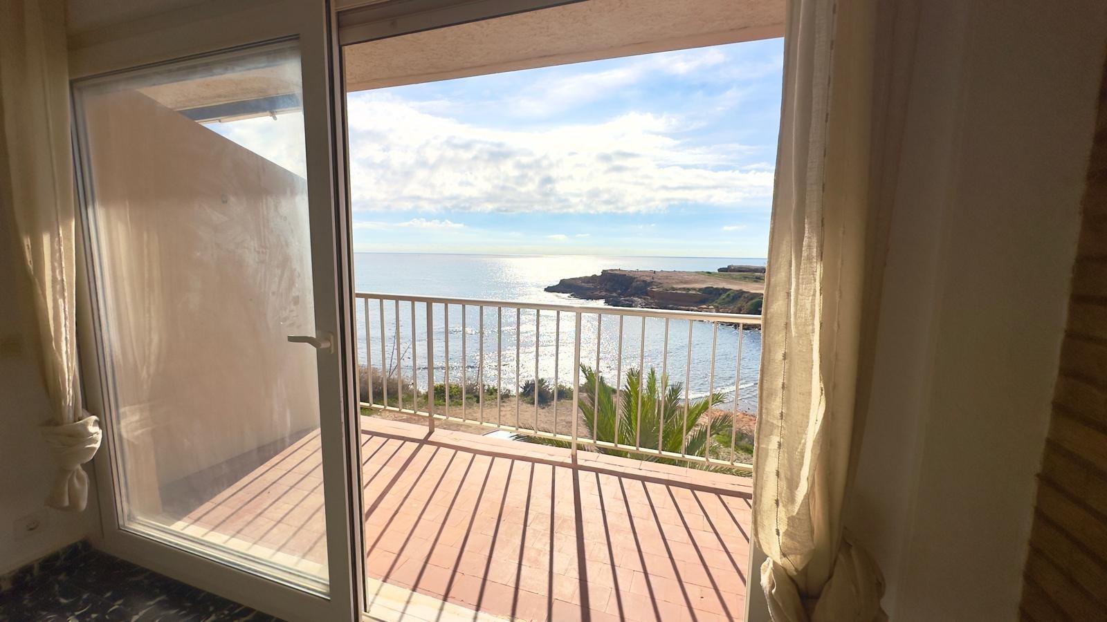 For sale - 3 Bedroom 2 Bathroom Apartment in Torrevieja - Zona Los Frutales  - Alicante