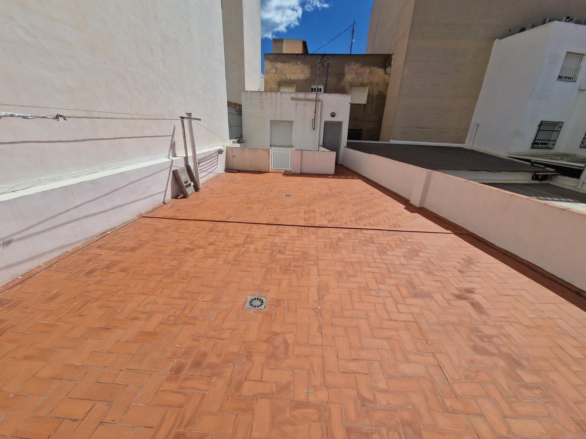 For sale - 4 Bedroom 2 Bathroom Town House in Torrevieja - Torrevieja  - Alicante