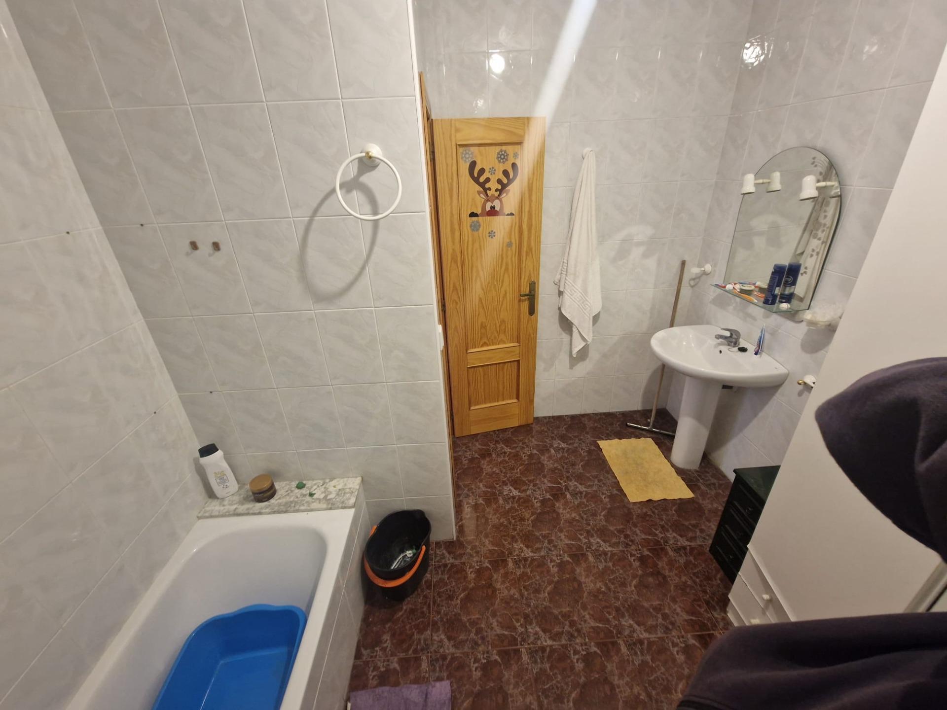 For sale - 4 Bedroom 2 Bathroom Town House in Torrevieja - Torrevieja  - Alicante