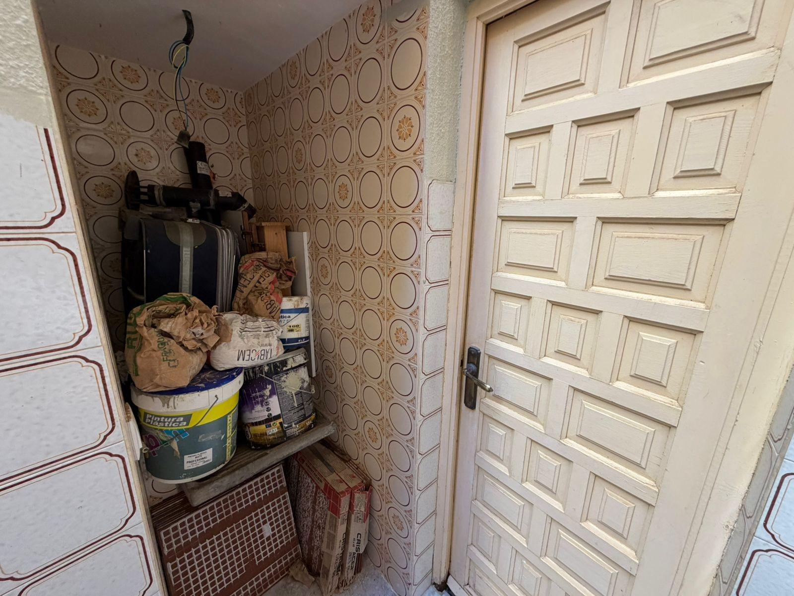 For sale - 3 Bedroom 1 Bathroom Apartment in Torrevieja - Playa Del Cura  - Alicante