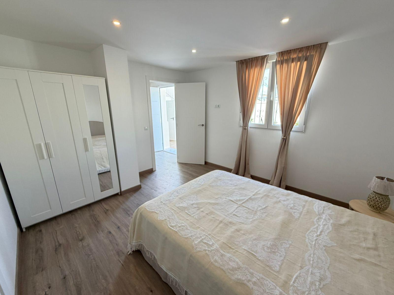 For sale - 4 Bedroom 4 Bathroom Semi Detached in Torrevieja - Cabo Cervera  - Alicante