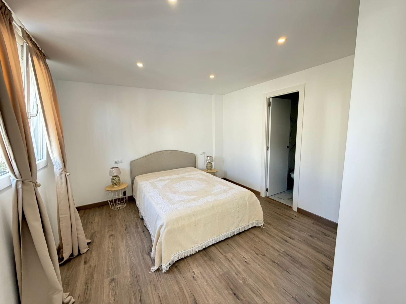 For sale - 4 Bedroom 4 Bathroom Semi Detached in Torrevieja - Cabo Cervera  - Alicante