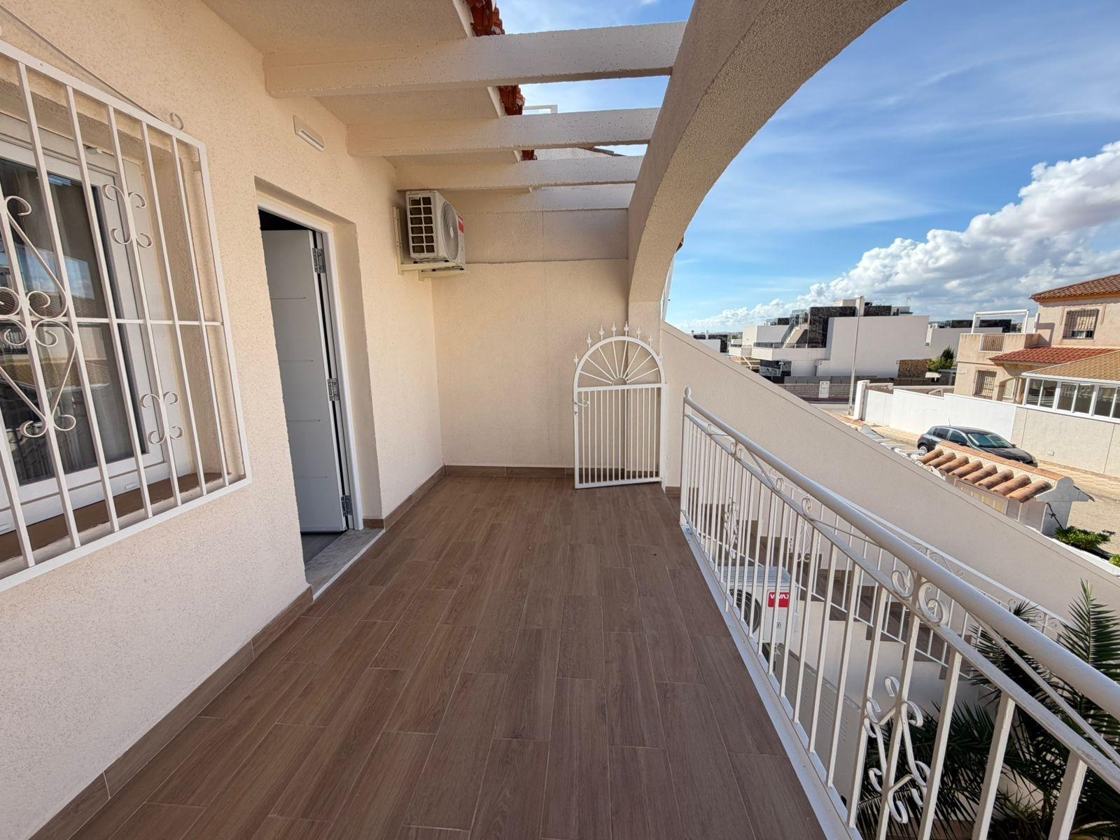 For sale - 4 Bedroom 4 Bathroom Semi Detached in Torrevieja - Cabo Cervera  - Alicante