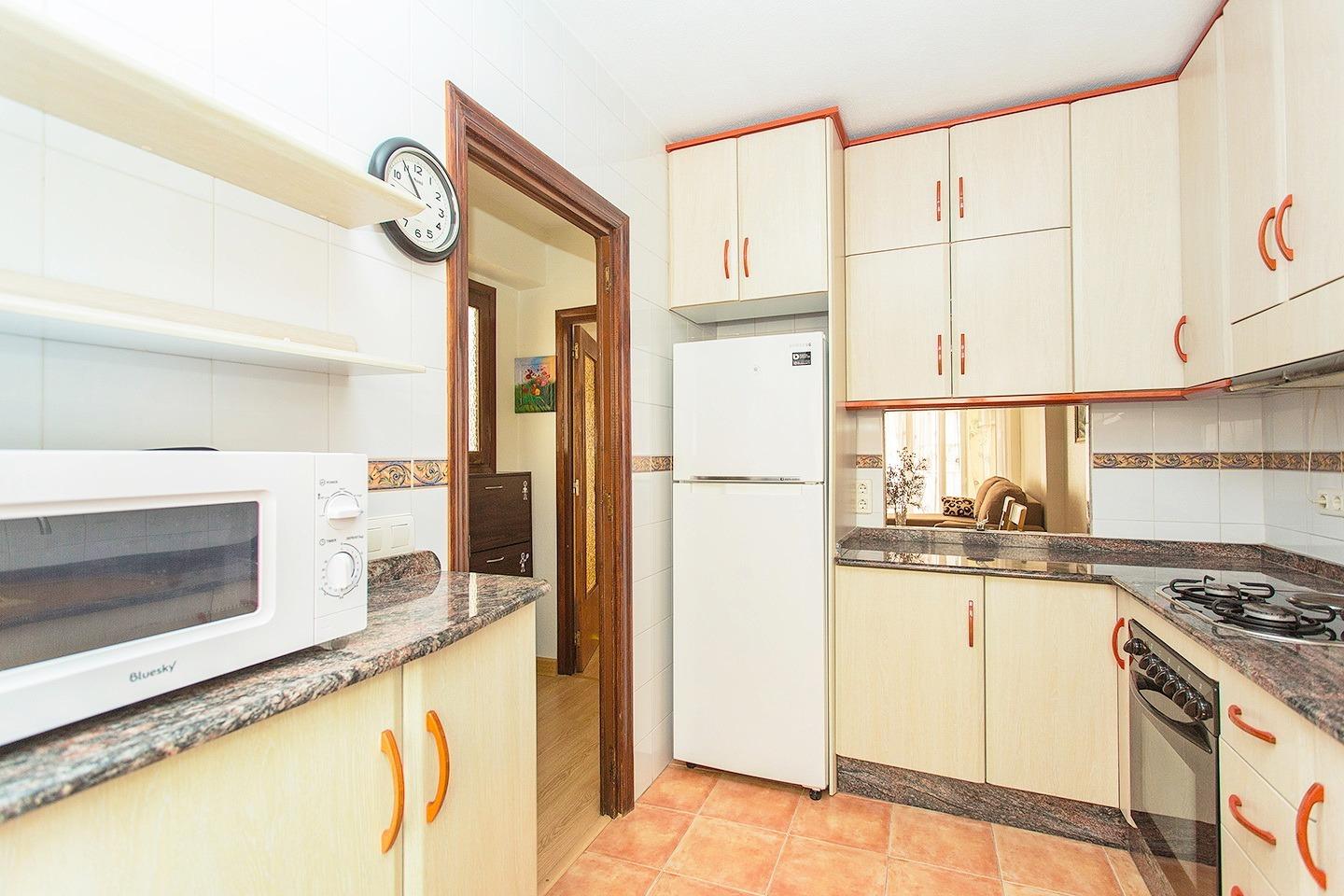 For sale - 3 Bedroom 2 Bathroom Apartment in Torrevieja - Playa Del Cura  - Alicante