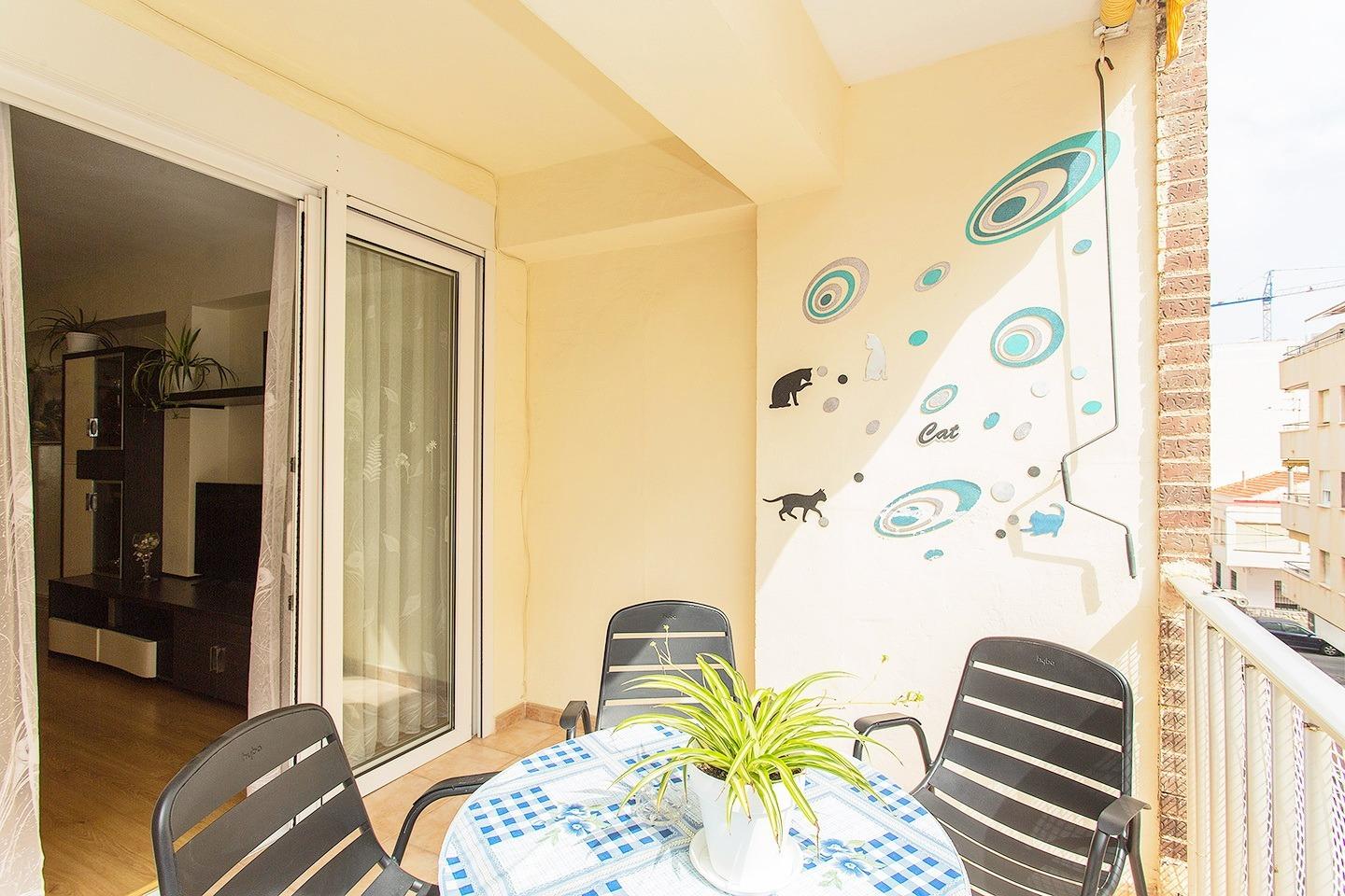 For sale - 3 Bedroom 2 Bathroom Apartment in Torrevieja - Playa Del Cura  - Alicante