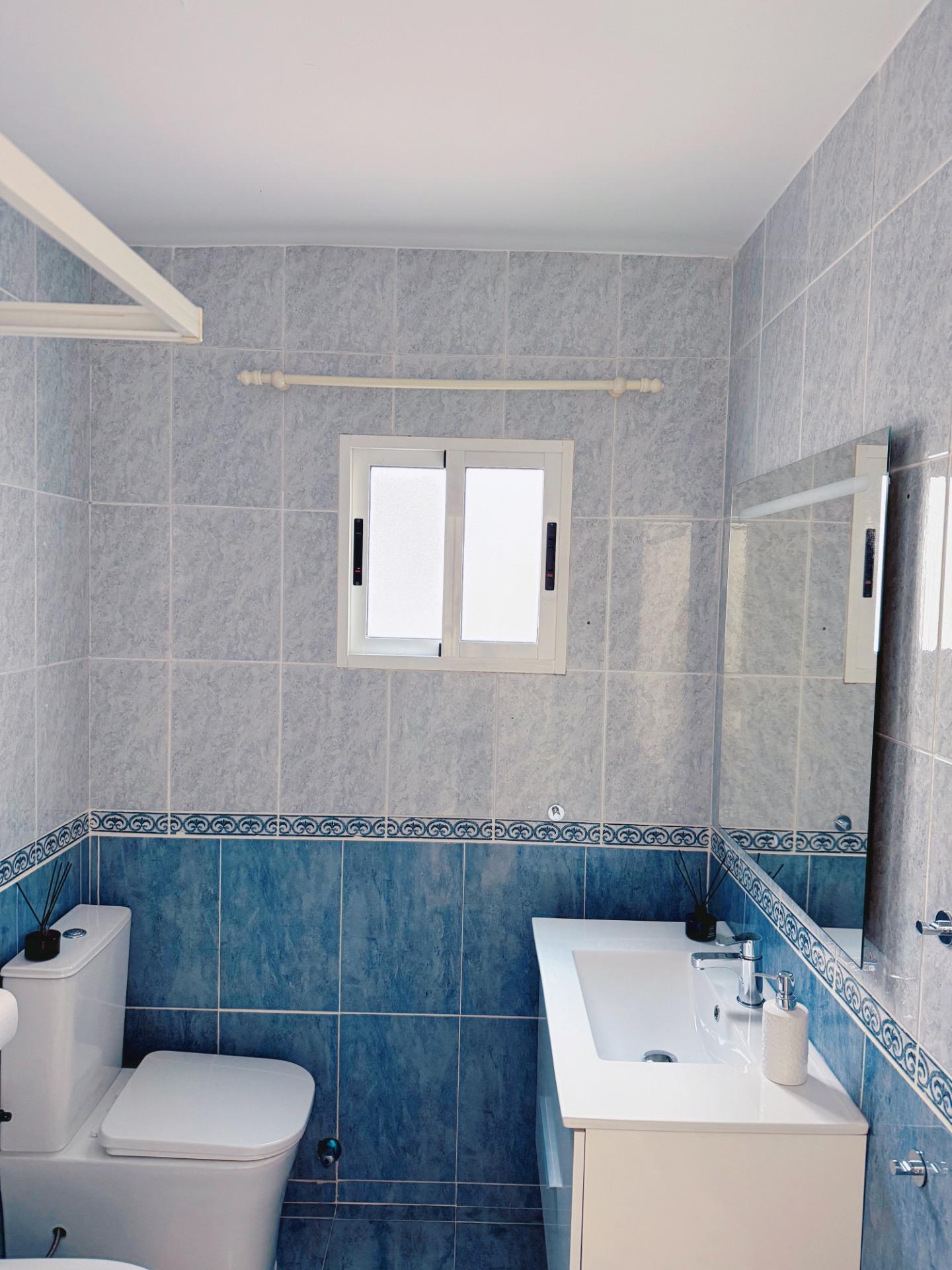 For sale - 2 Bedroom 2 Bathroom Apartment in Torrevieja - Playa Del Cura  - Alicante