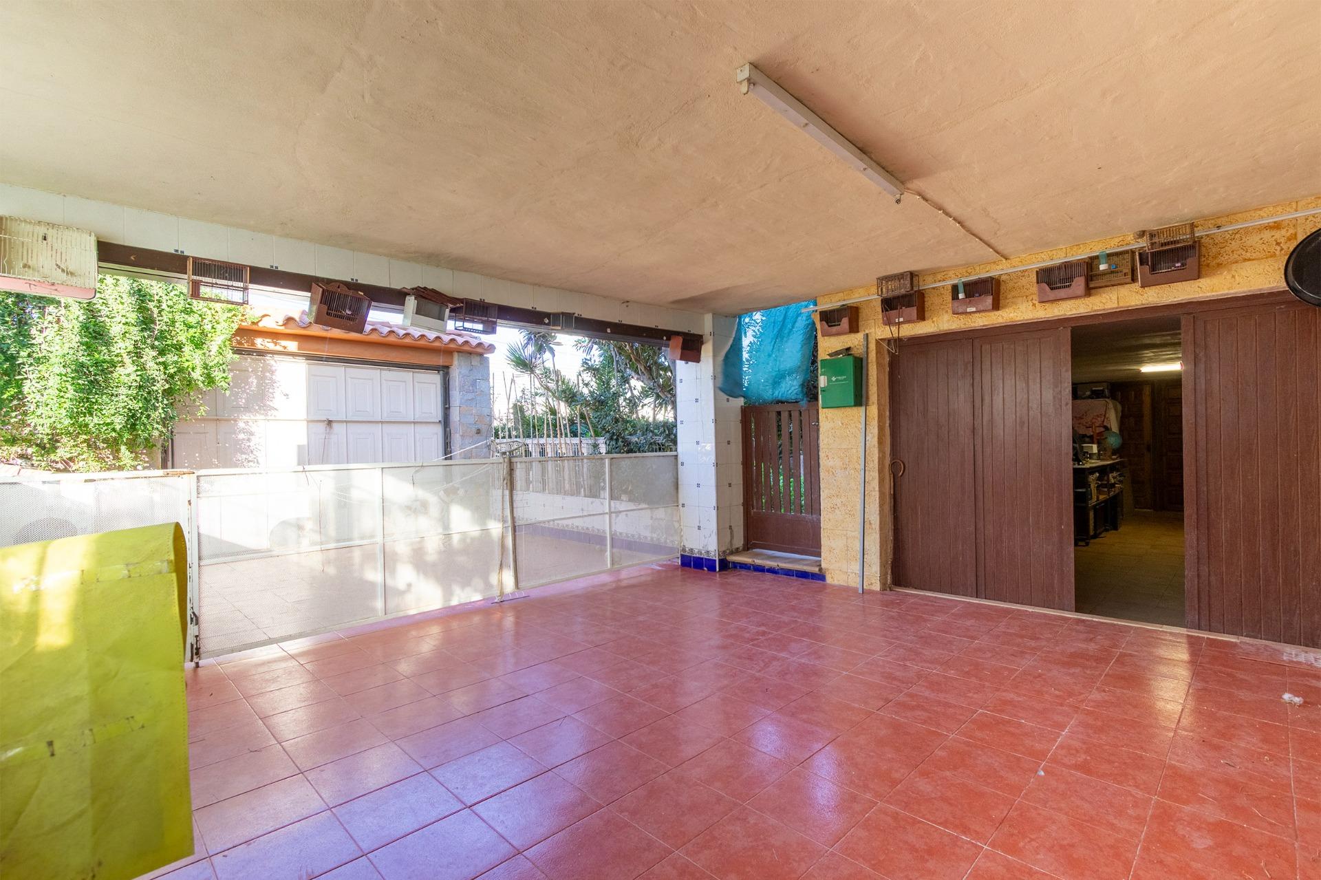 For sale - 4 Bedroom 3 Bathroom Villa in Torrevieja - Los Balcones  - Alicante