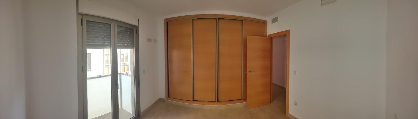 For sale - 3 Bedroom 2 Bathroom Apartment in Torrevieja - Estacion De Autobuses  - Alicante