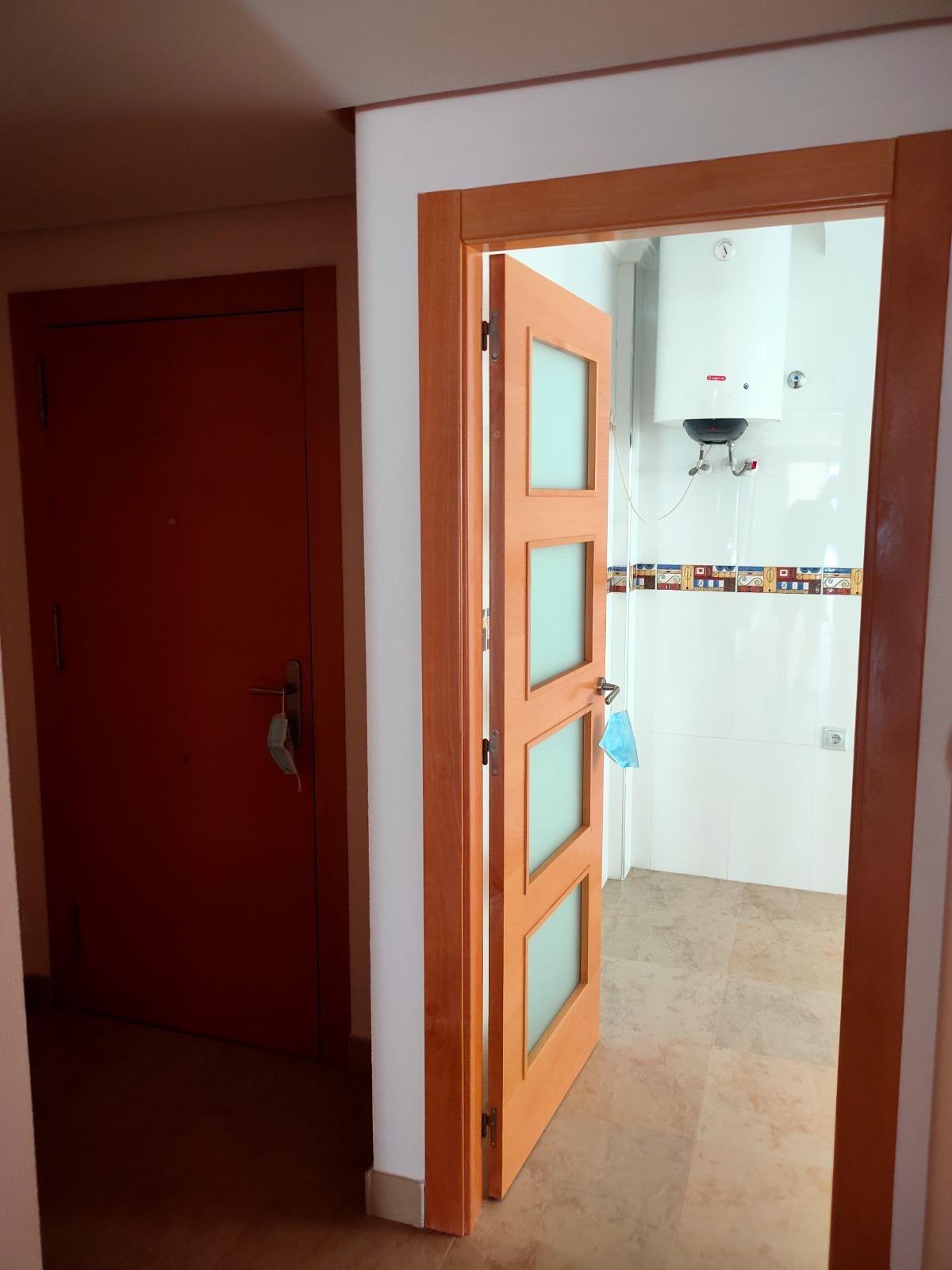 For sale - 3 Bedroom 2 Bathroom Apartment in Torrevieja - Estacion De Autobuses  - Alicante