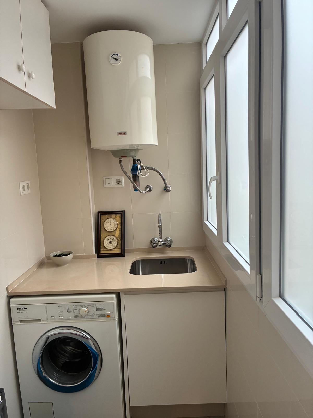For sale - 2 Bedroom 2 Bathroom Apartment in Torrevieja - El Acequión - Los Náufragos  - Alicante