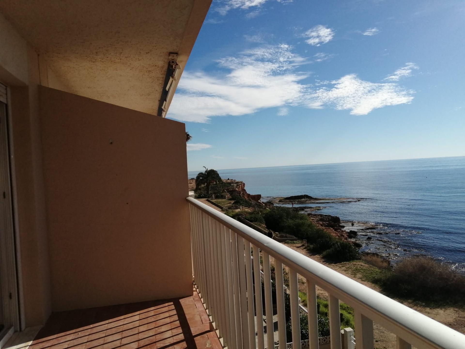 For sale - 3 Bedroom 1 Bathroom Apartment in Torrevieja - Los Frutales  - Alicante