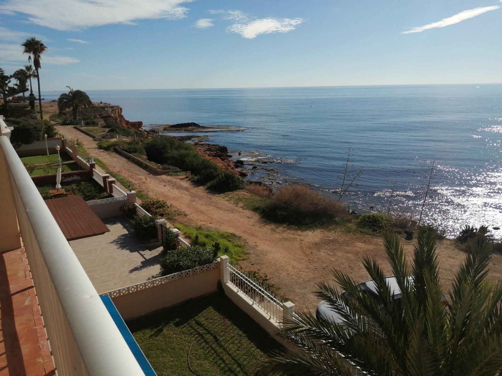 For sale - 3 Bedroom 1 Bathroom Apartment in Torrevieja - Los Frutales  - Alicante