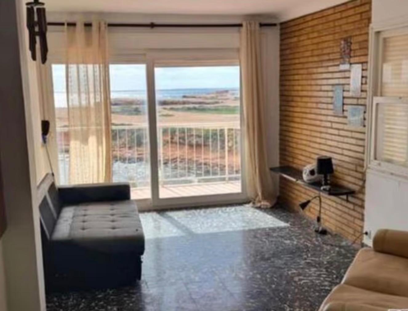 For sale - 3 Bedroom 1 Bathroom Apartment in Torrevieja - Los Frutales  - Alicante