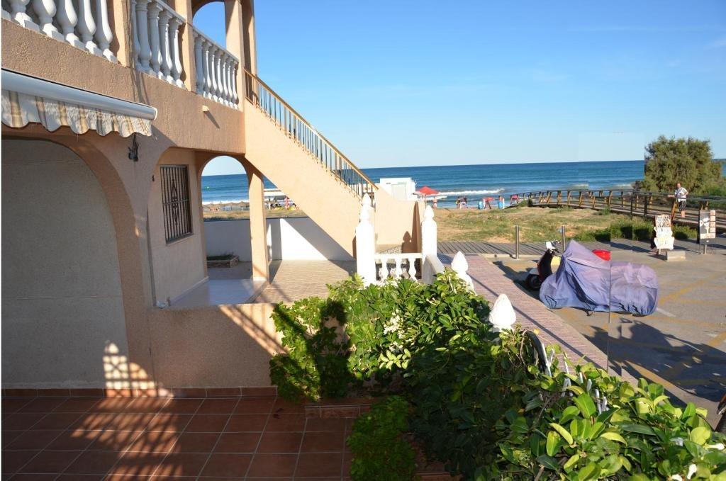 For sale - 3 Bedroom 1 Bathroom Bungalow in Torrevieja - La Mata  - Alicante