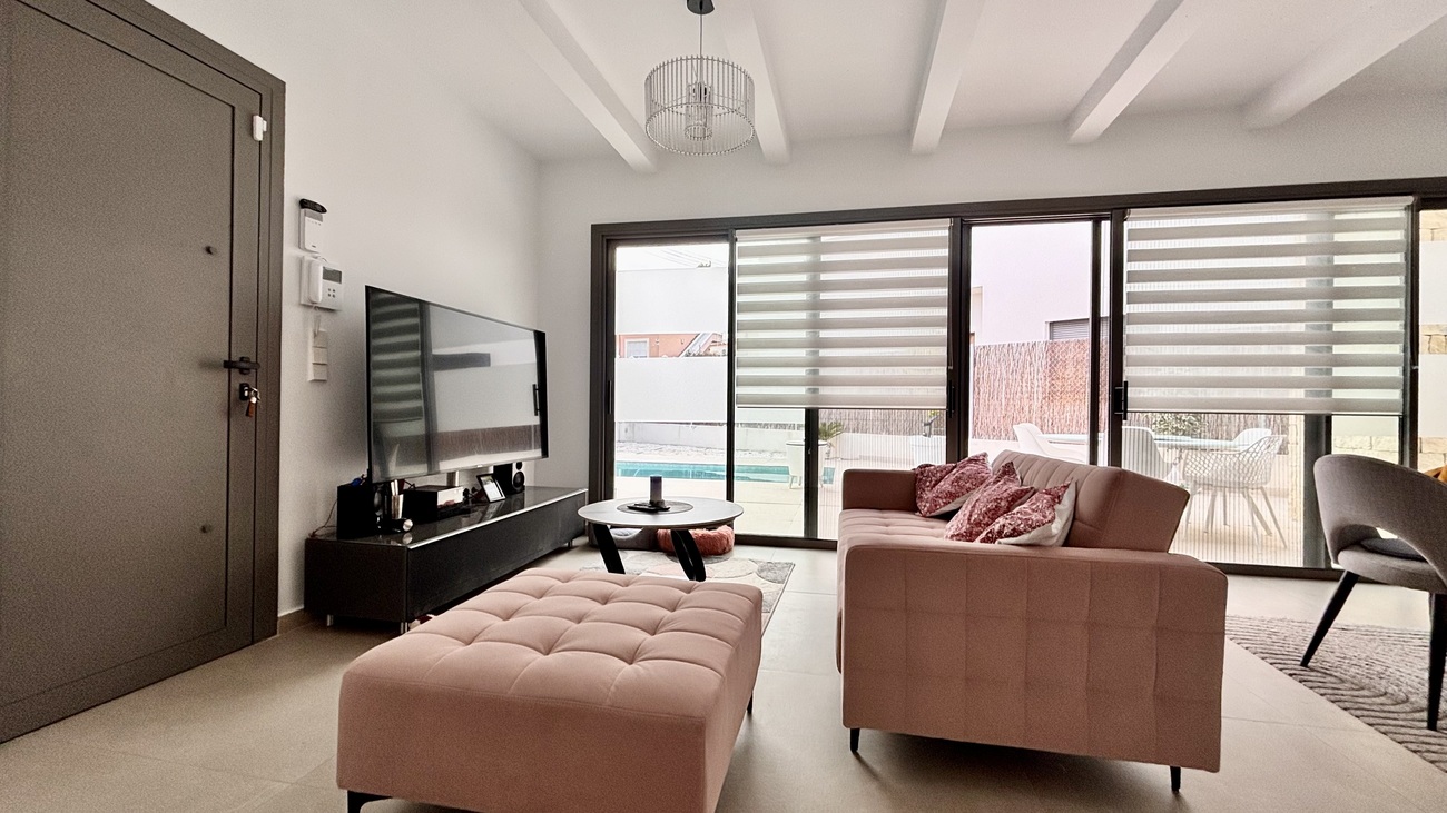 For sale - 3 Bedroom 2 Bathroom Villa in San Miguel de Salinas - Costa Blanca  - Alicante