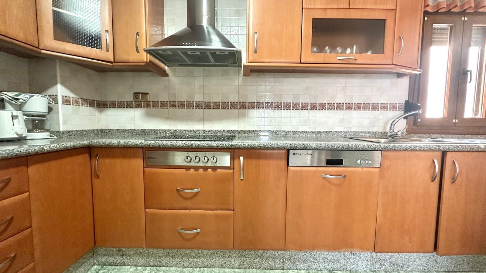 For sale - 2 Bedroom 1 Bathroom Penthouse in Torrevieja - Torrevieja  - Alicante