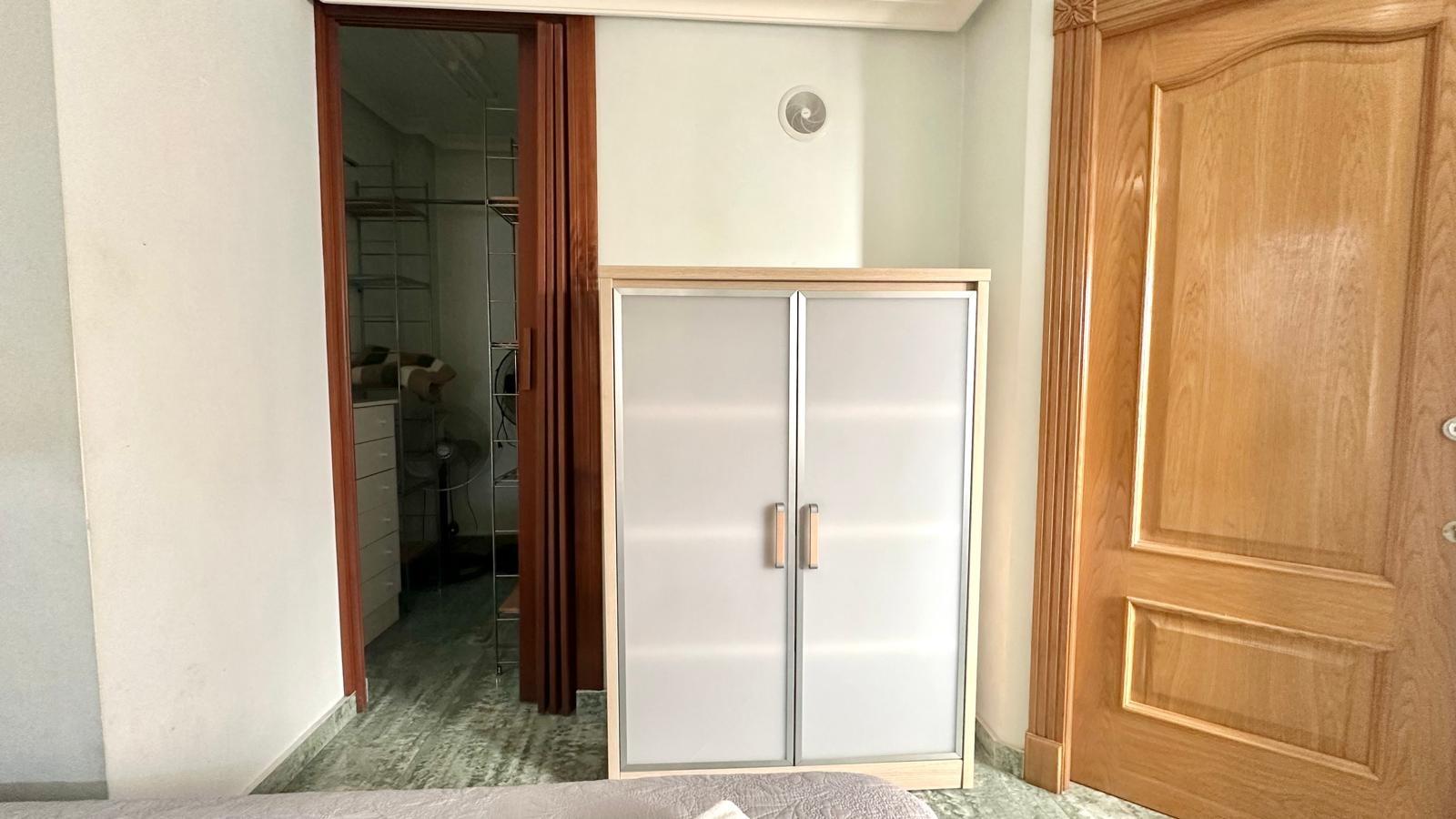 For sale - 2 Bedroom 1 Bathroom Penthouse in Torrevieja - Torrevieja  - Alicante