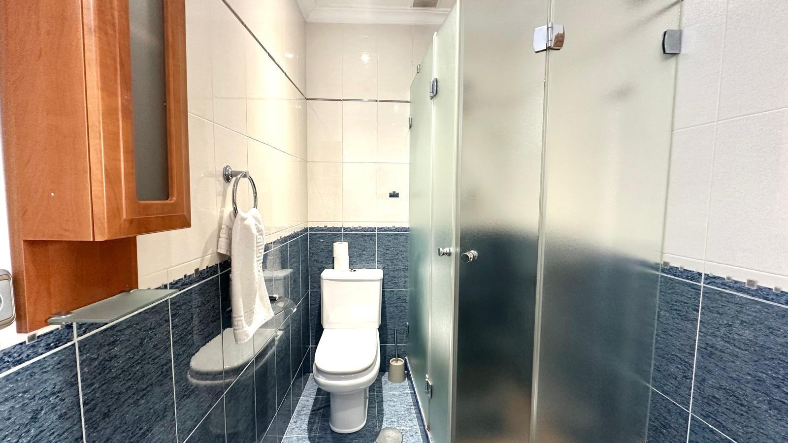 For sale - 2 Bedroom 1 Bathroom Penthouse in Torrevieja - Torrevieja  - Alicante