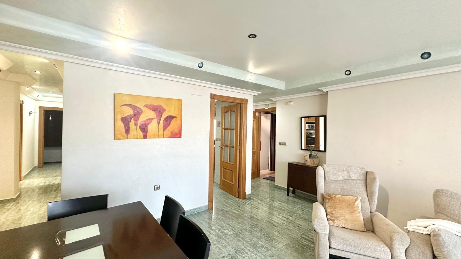For sale - 2 Bedroom 1 Bathroom Penthouse in Torrevieja - Torrevieja  - Alicante