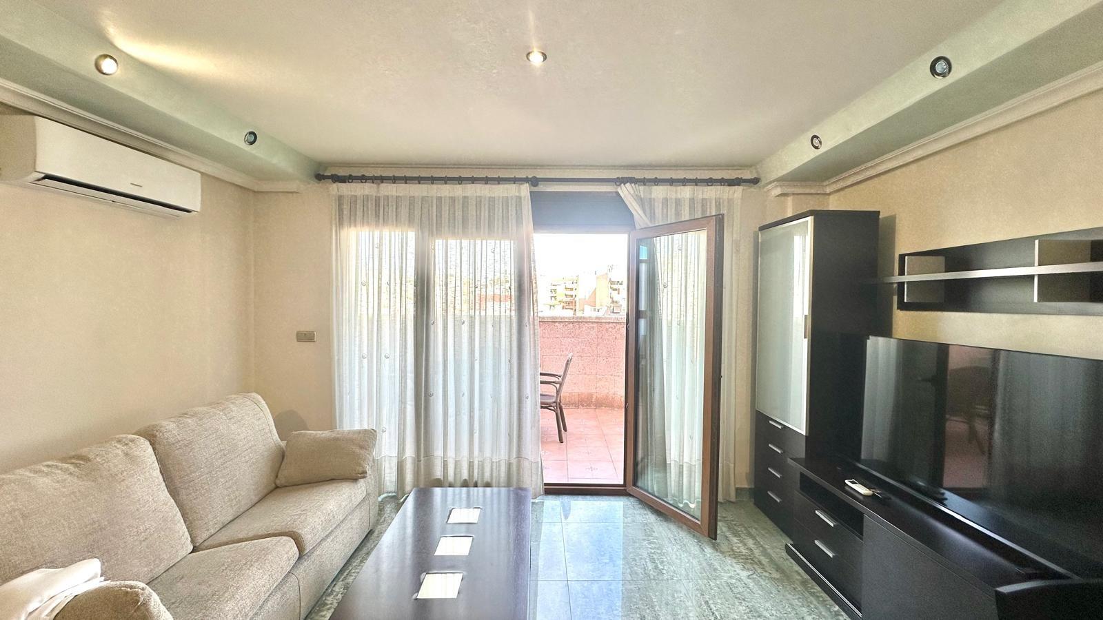 For sale - 2 Bedroom 1 Bathroom Penthouse in Torrevieja - Torrevieja  - Alicante