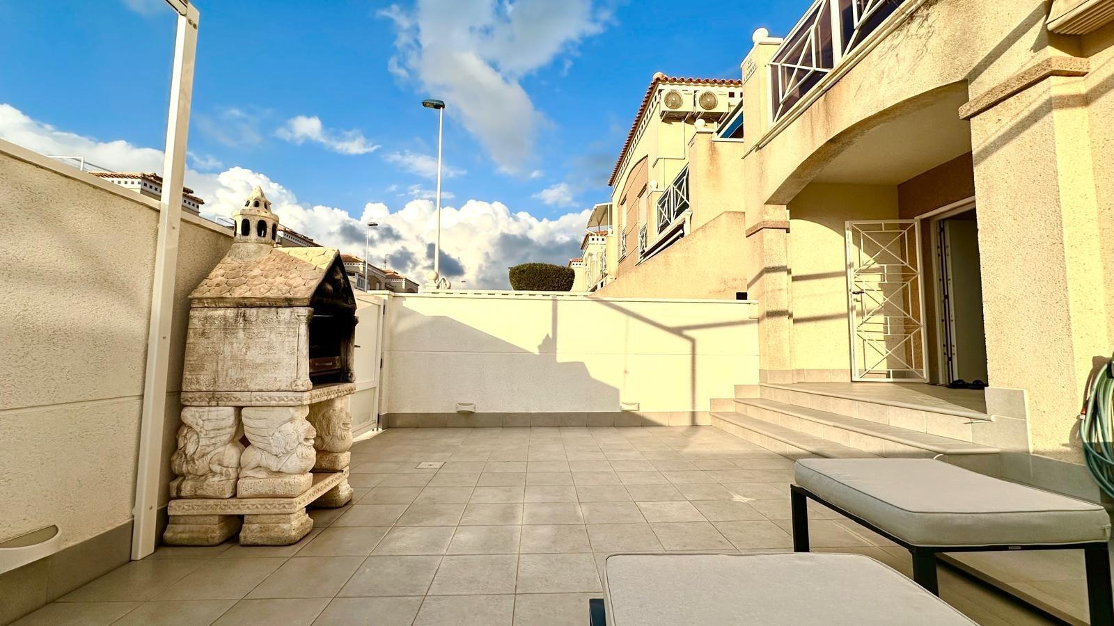 For sale - 2 Bedroom 1 Bathroom Bungalow in Torrevieja - Torreblanca  - Alicante