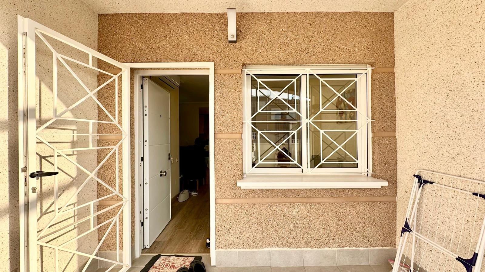 For sale - 2 Bedroom 1 Bathroom Bungalow in Torrevieja - Torreblanca  - Alicante