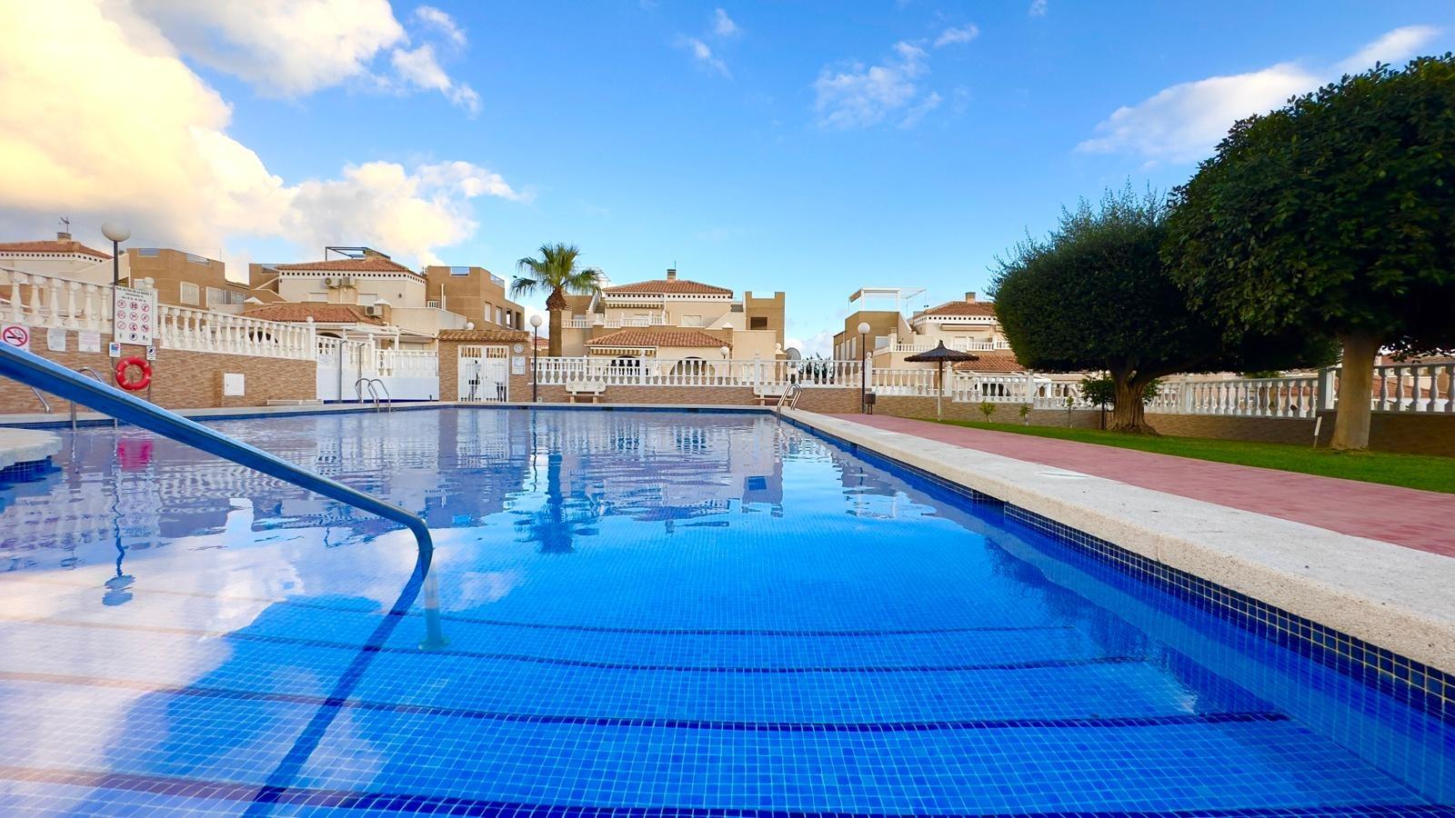 For sale - 2 Bedroom 1 Bathroom Bungalow in Torrevieja - Torreblanca  - Alicante