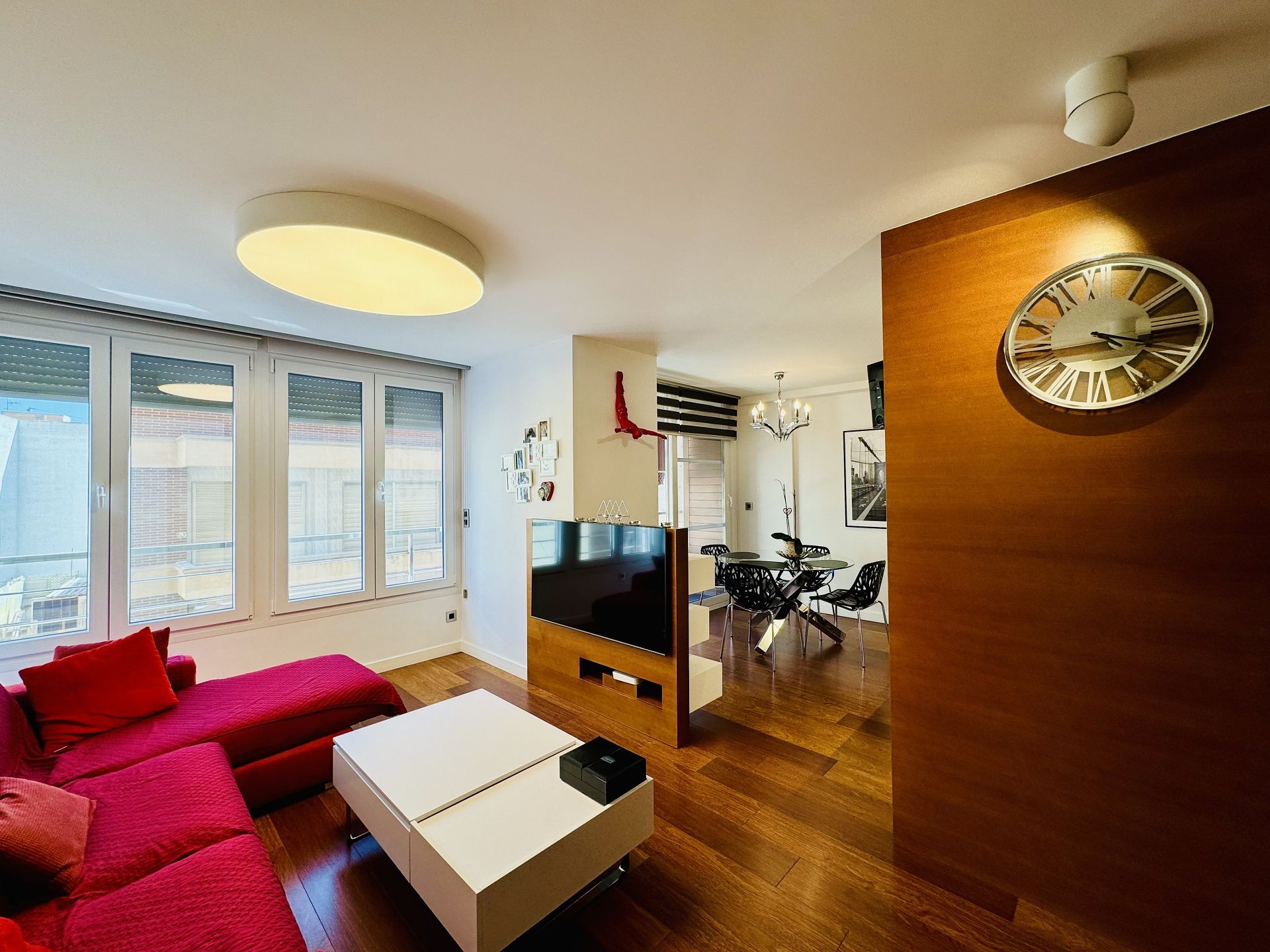 For sale - 3 Bedroom 2 Bathroom Apartment in Torrevieja - Costa Blanca  - Alicante