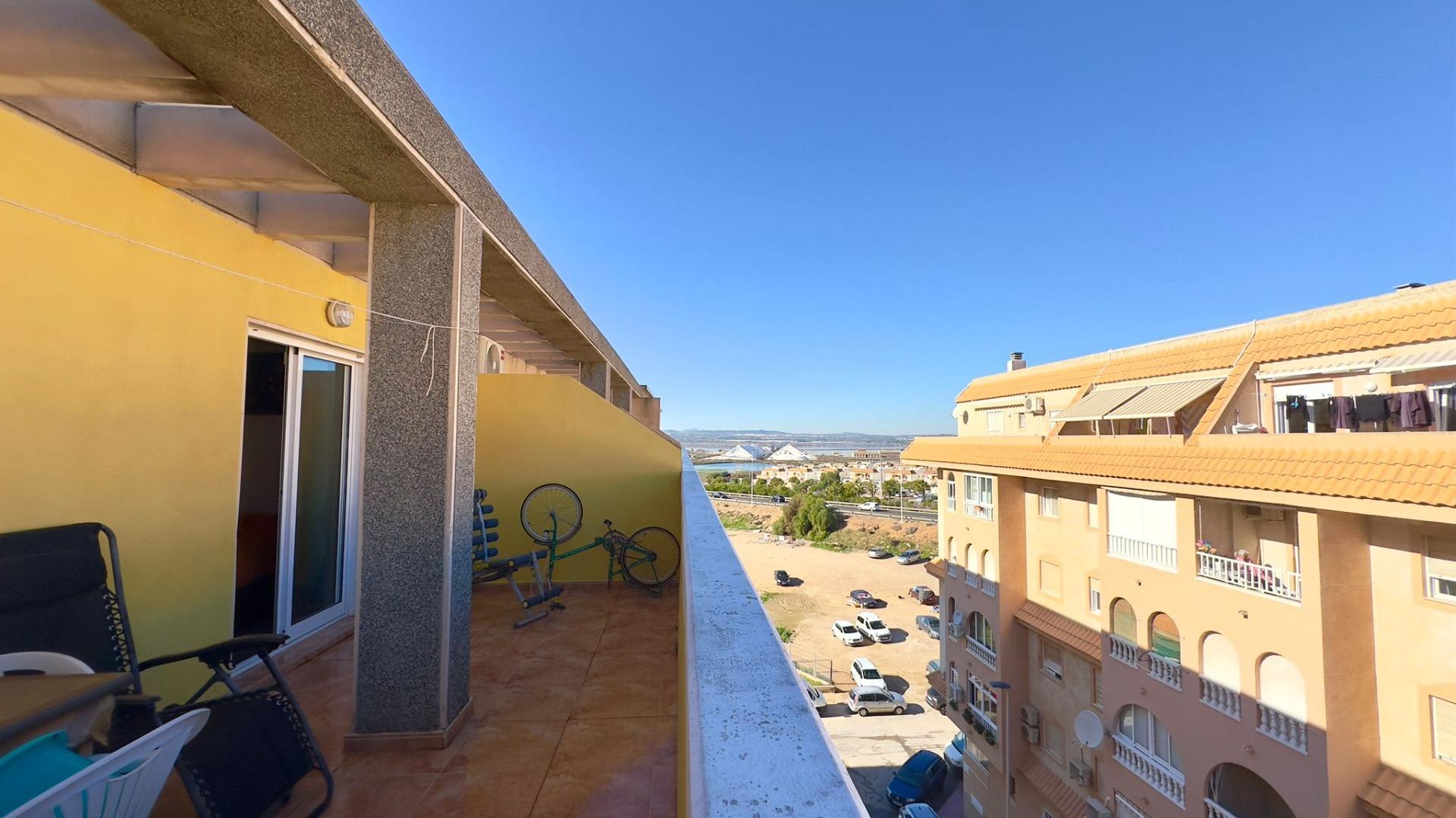 For sale - 2 Bedroom 1 Bathroom Penthouse in Torrevieja - PARQUE DE LAS NACIONES  - Alicante