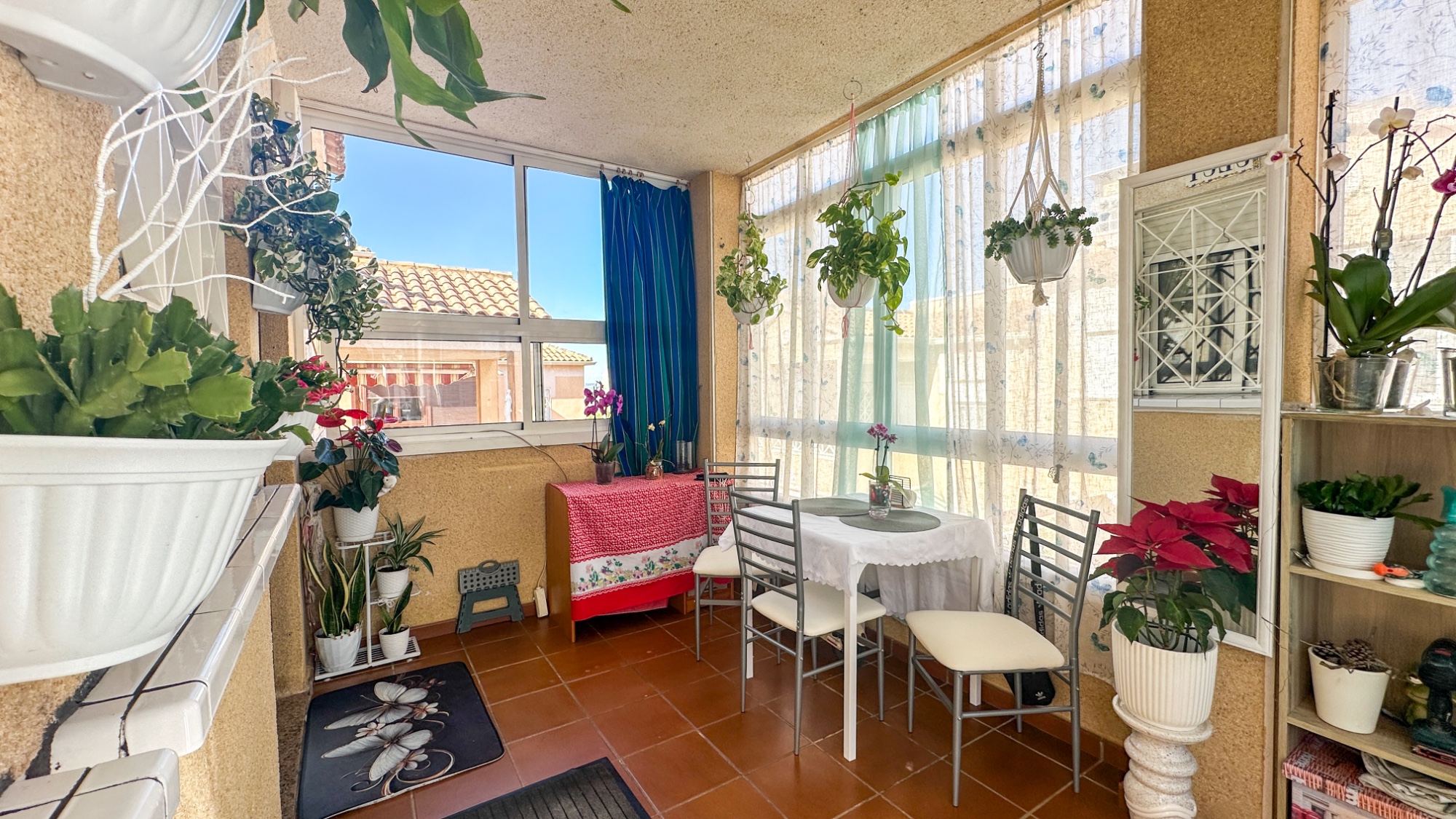 For sale - 2 Bedroom 1 Bathroom Bungalow in Torrevieja - Costa Blanca  - Alicante