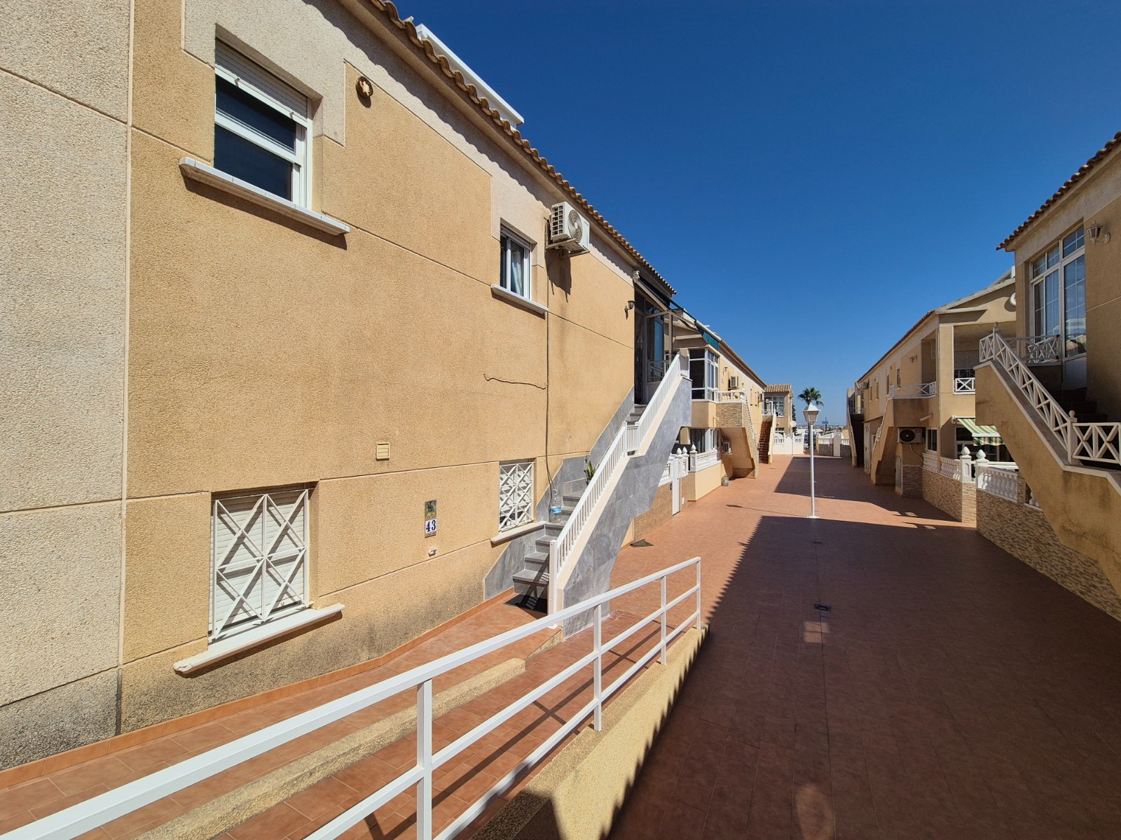 For sale - 2 Bedroom 1 Bathroom Bungalow in Torrevieja - Costa Blanca  - Alicante
