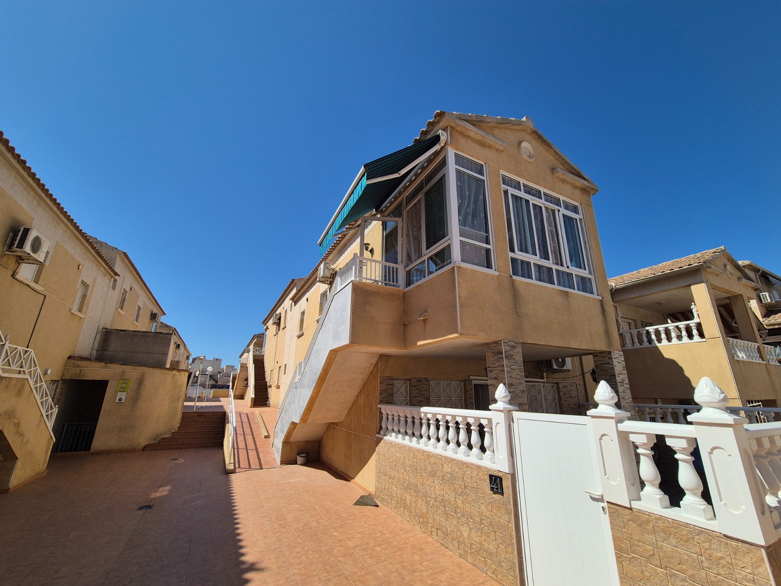 For sale - 2 Bedroom 1 Bathroom Bungalow in Torrevieja - Costa Blanca  - Alicante