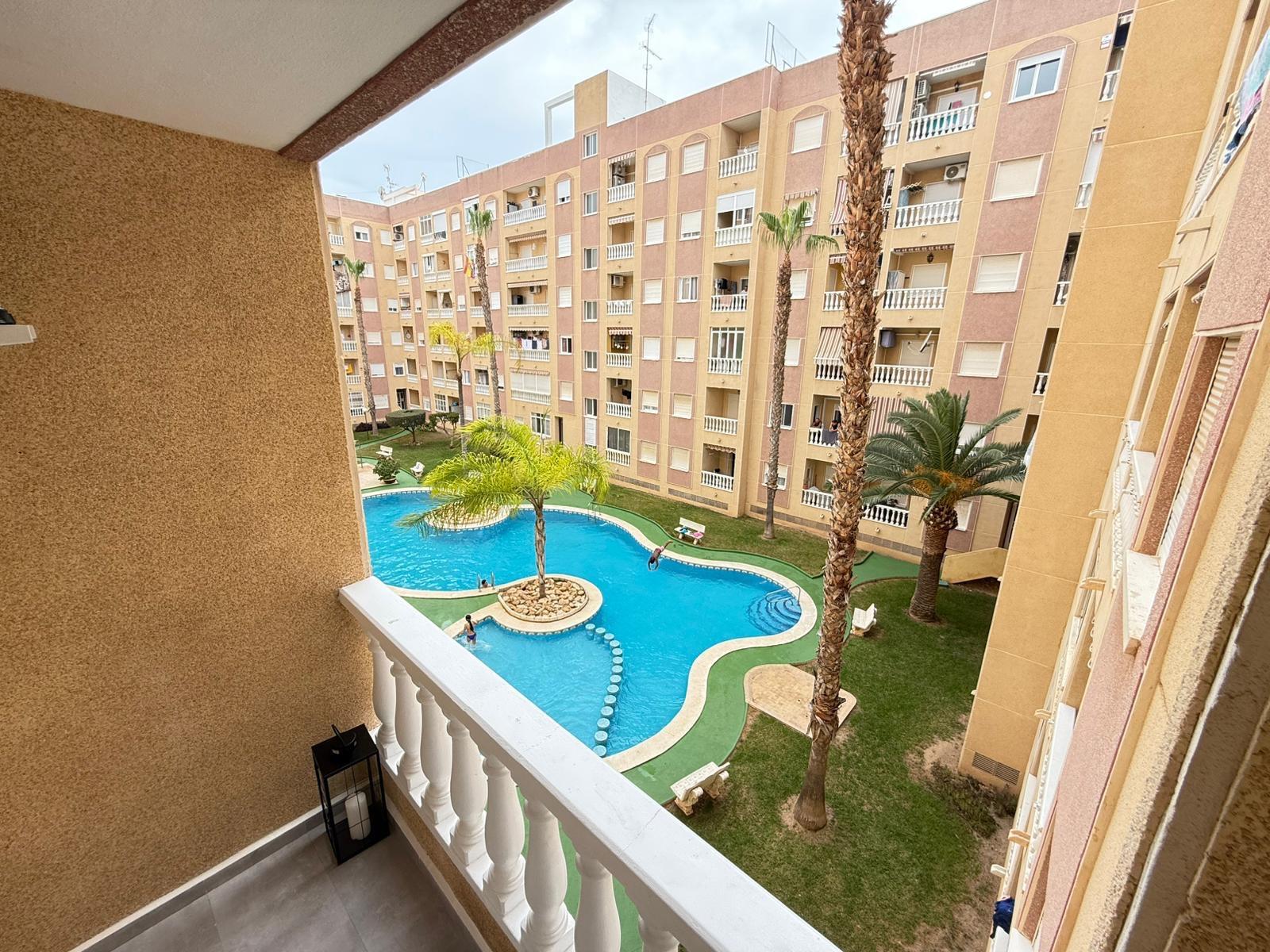 For sale - 2 Bedroom 1 Bathroom Apartment in Torrevieja - PARQUE DE LAS NACIONES  - Alicante