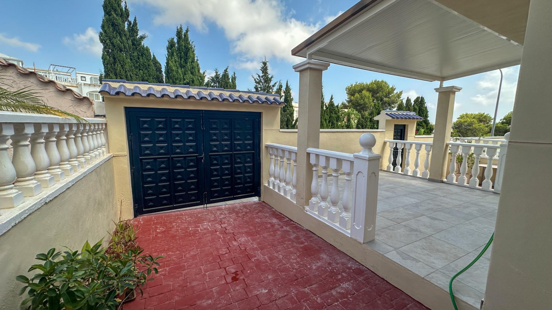 For sale - 3 Bedroom 2 Bathroom Town House in San Miguel de Salinas - El Galán  - Alicante
