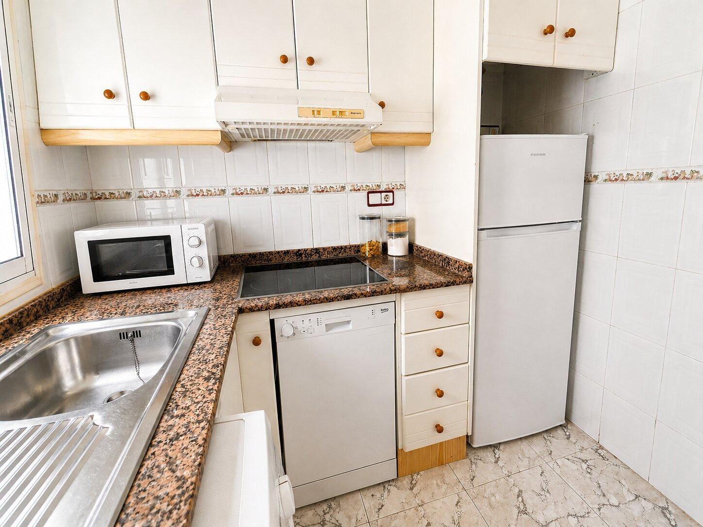 For sale - 2 Bedroom 1 Bathroom Apartment in Torrevieja - Habaneras  - Alicante