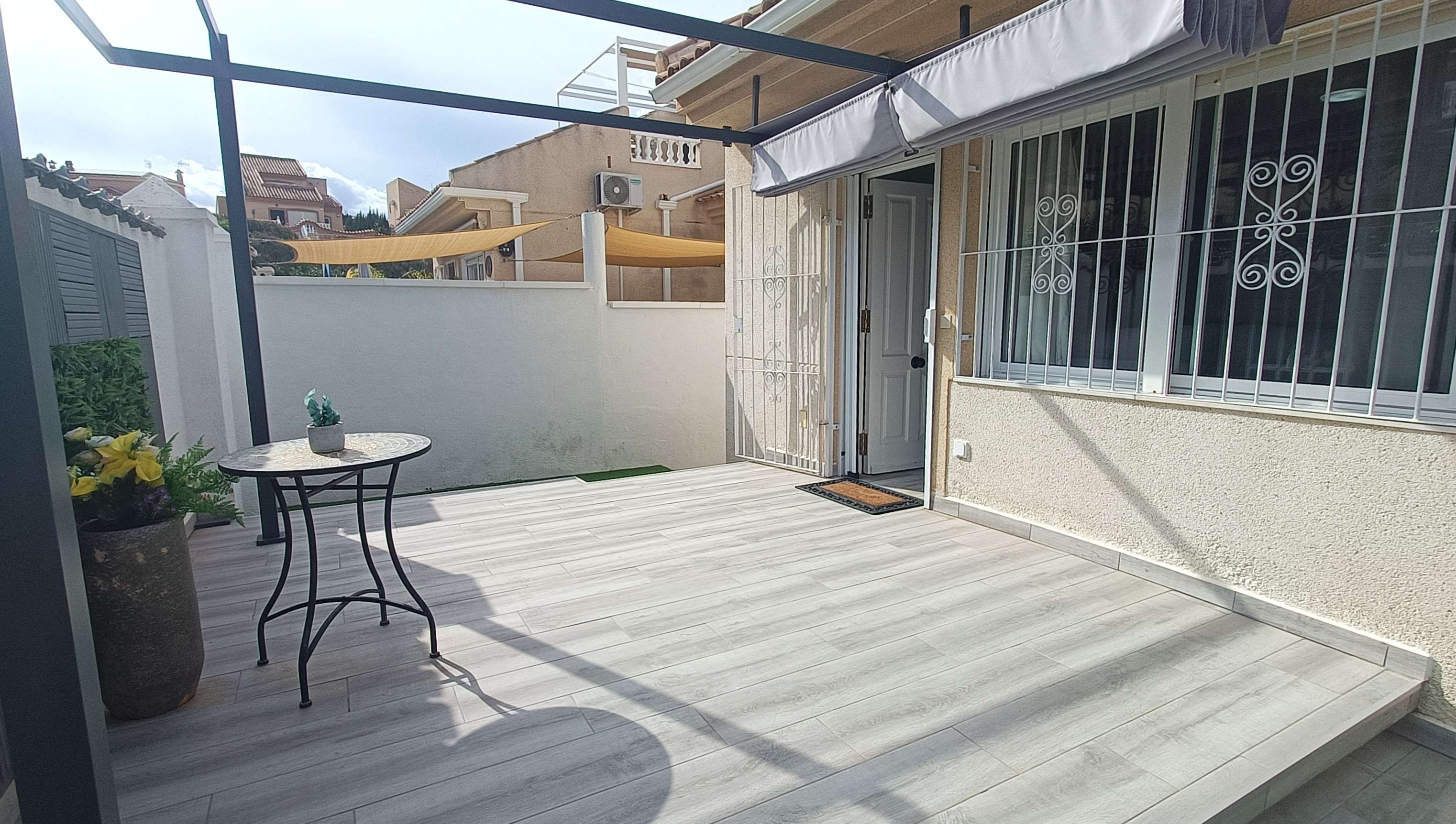 For sale - 2 Bedroom 2 Bathroom Villa in Rojales - Inland  - Alicante