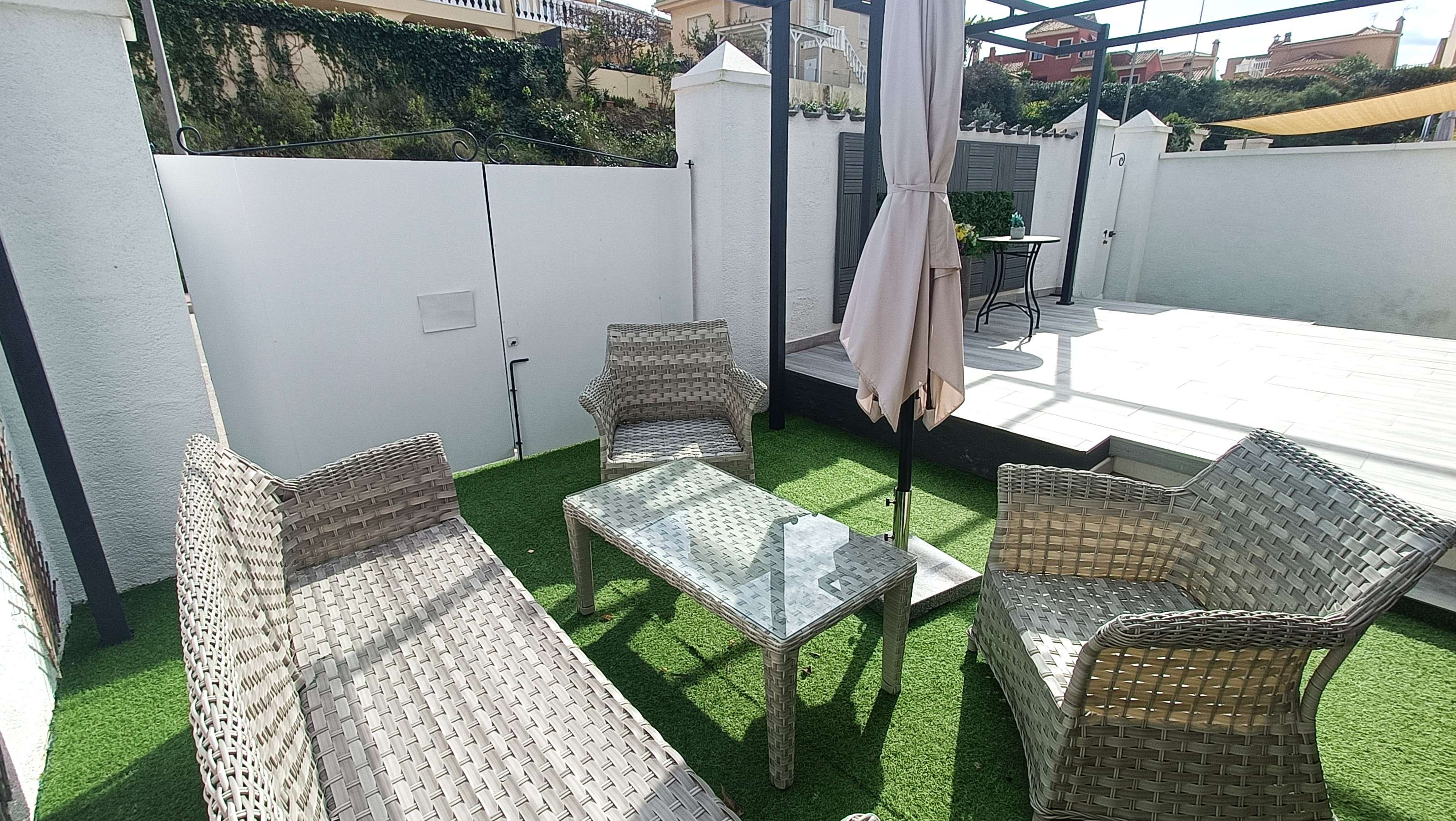 For sale - 2 Bedroom 2 Bathroom Villa in Rojales - Inland  - Alicante