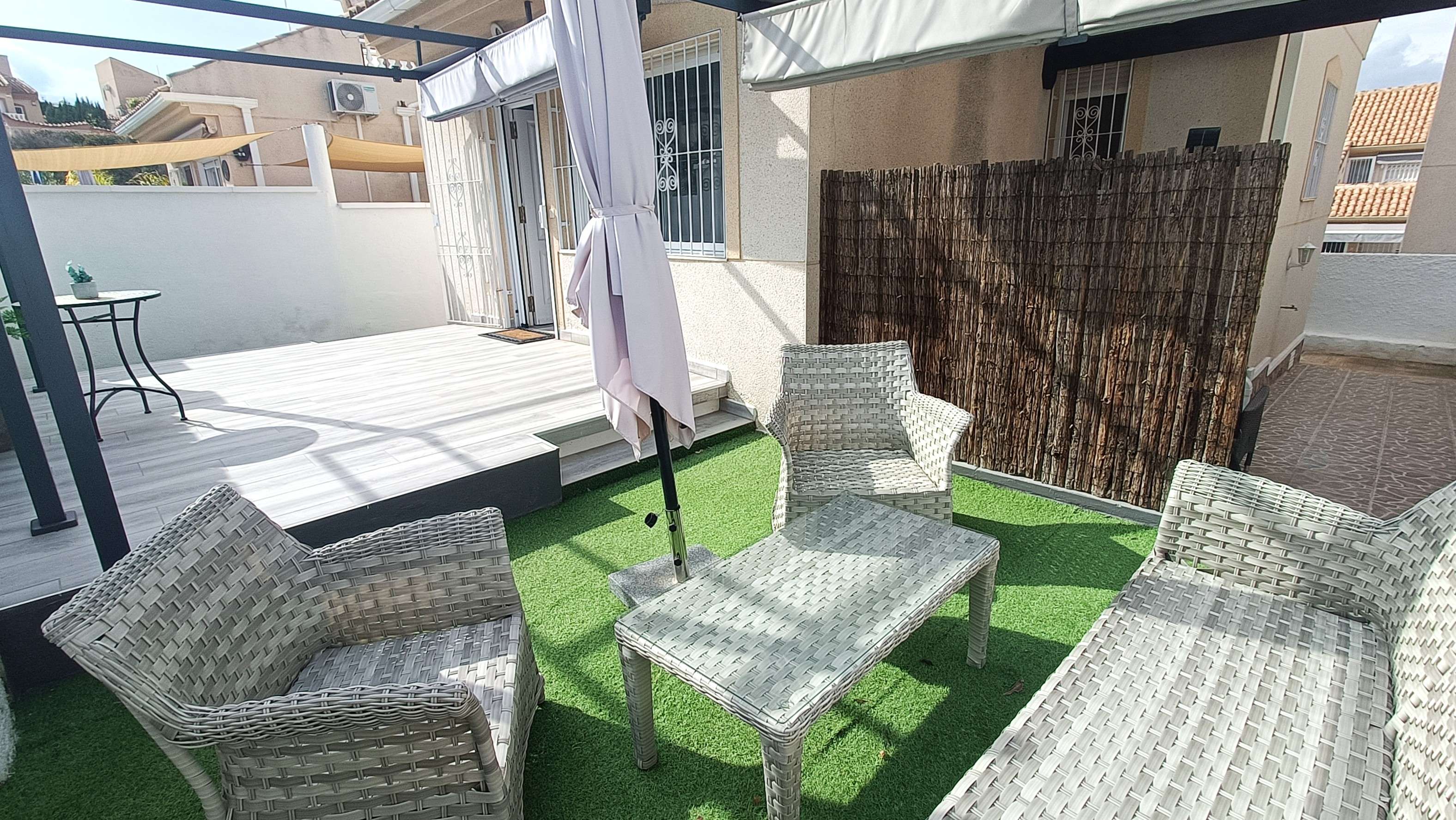 For sale - 2 Bedroom 2 Bathroom Villa in Rojales - Inland  - Alicante
