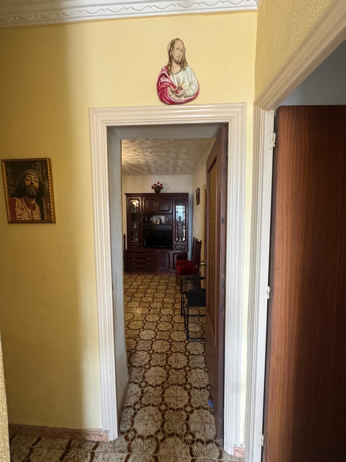 For sale - 8 Bedroom 3 Bathroom Town House in Orihuela - Orihuela Ciudad  - Alicante