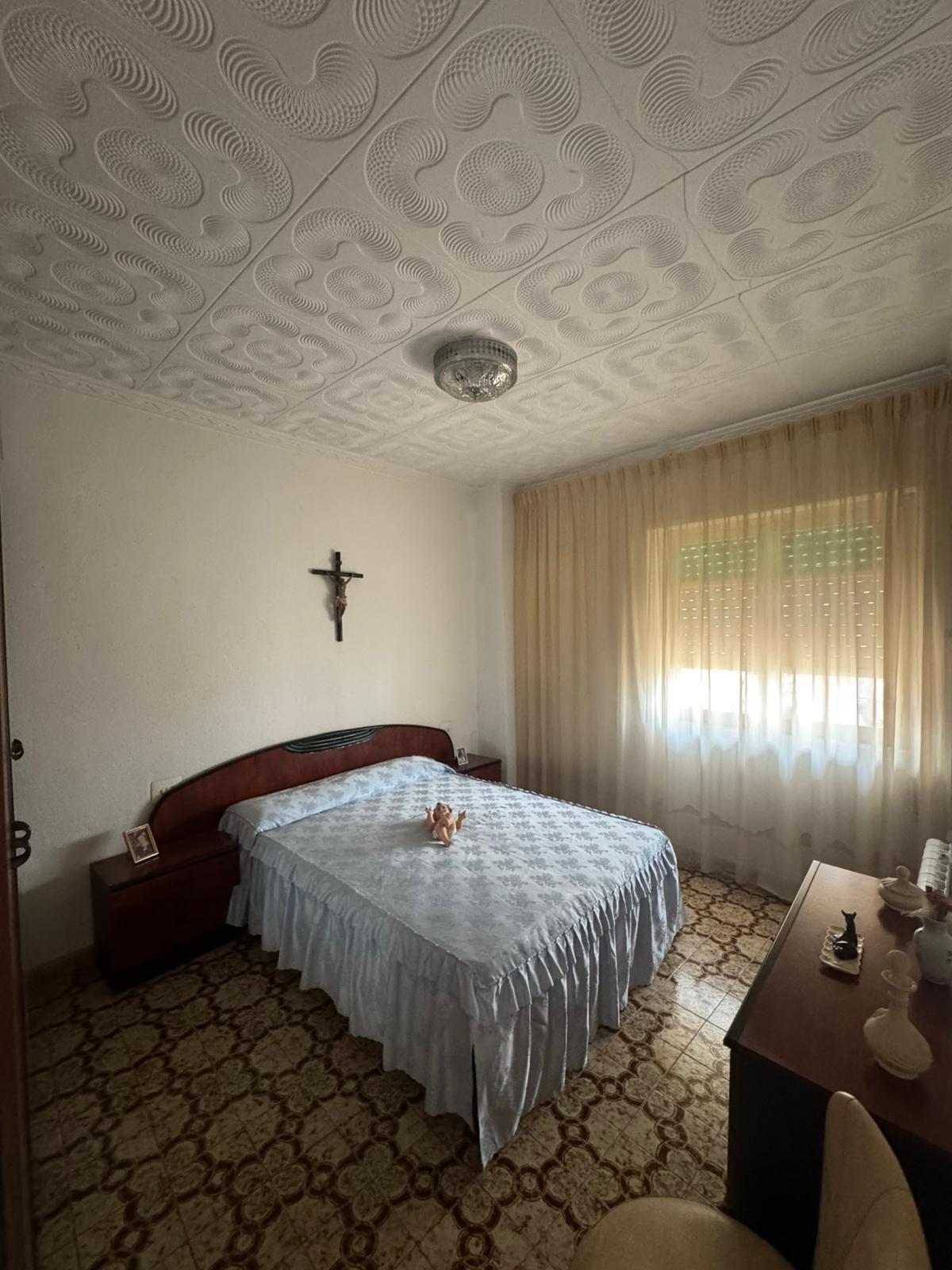 For sale - 8 Bedroom 3 Bathroom Town House in Orihuela - Orihuela Ciudad  - Alicante