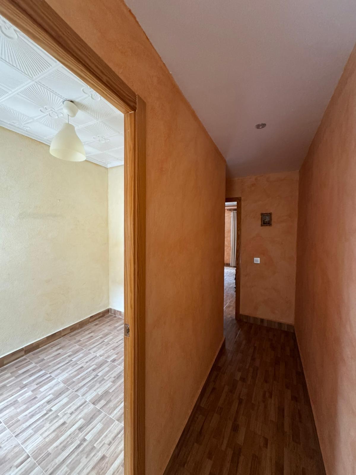 For sale - 8 Bedroom 3 Bathroom Town House in Orihuela - Orihuela Ciudad  - Alicante