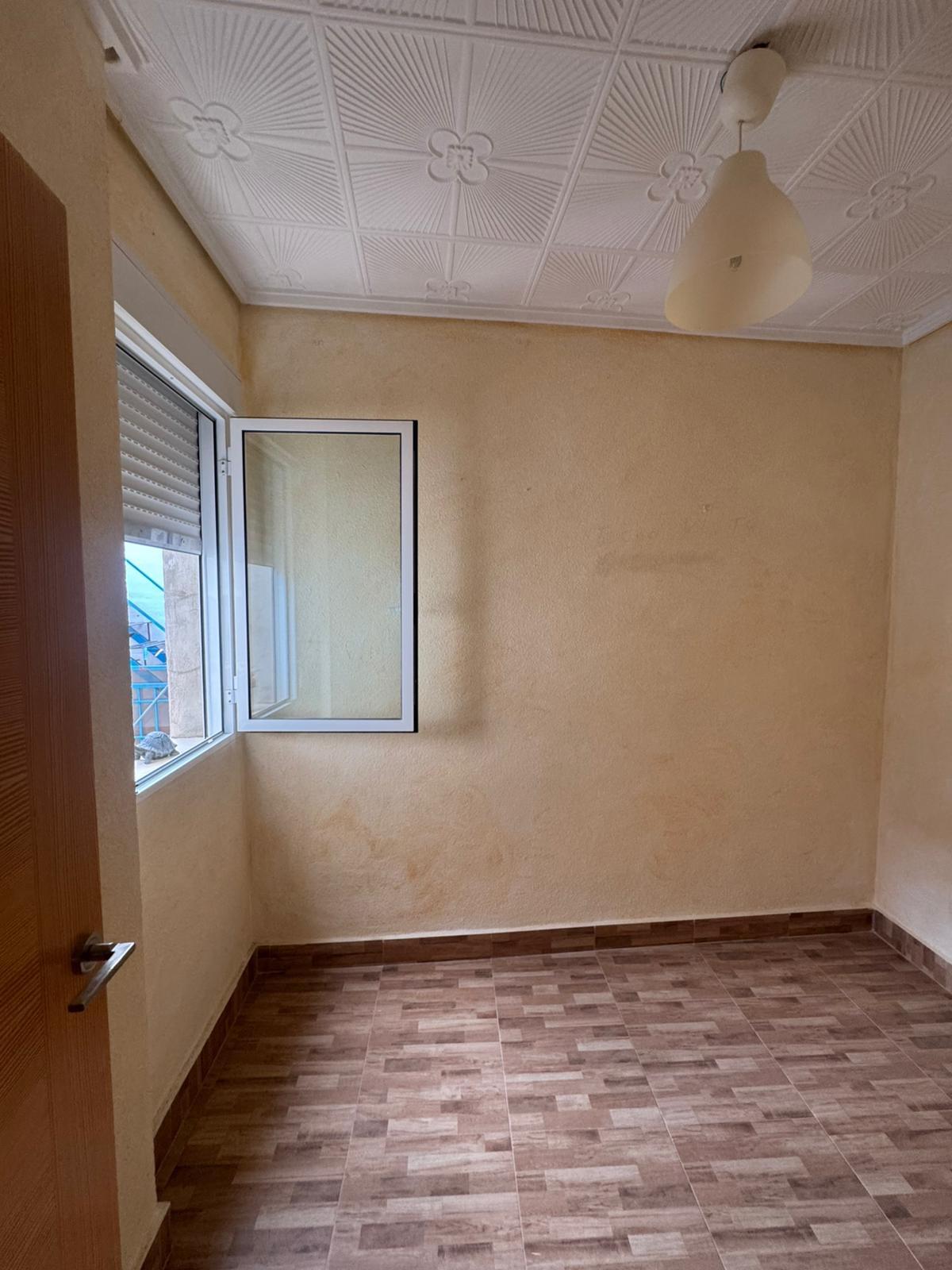 For sale - 8 Bedroom 3 Bathroom Town House in Orihuela - Orihuela Ciudad  - Alicante