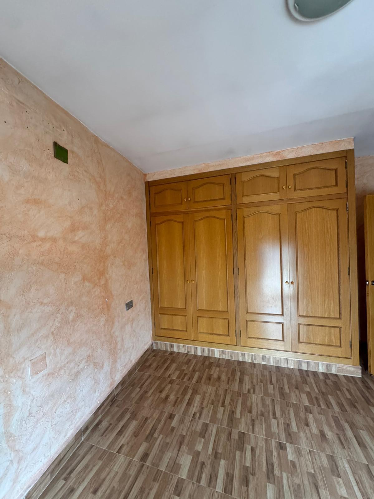 For sale - 8 Bedroom 3 Bathroom Town House in Orihuela - Orihuela Ciudad  - Alicante