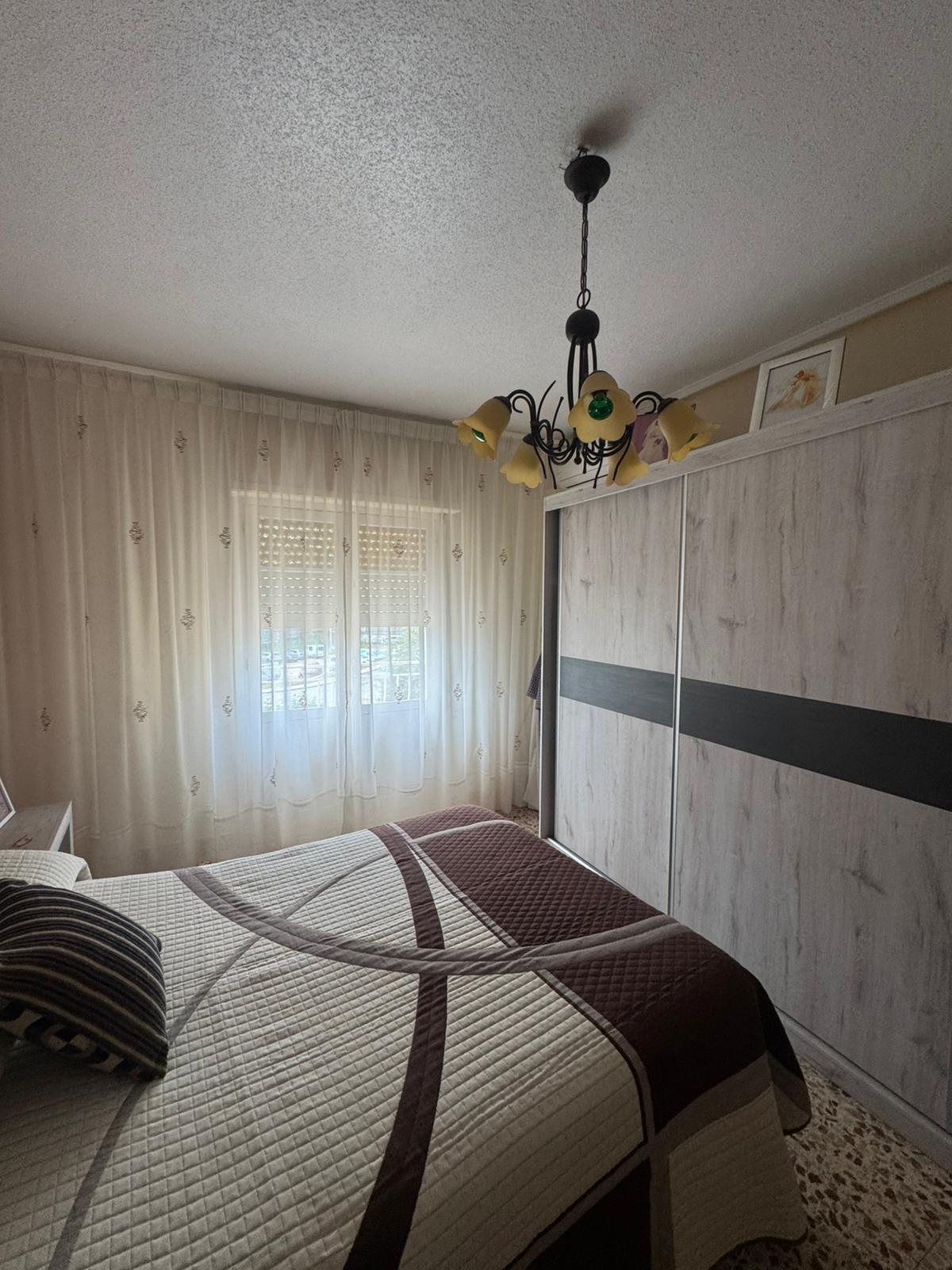 For sale - 8 Bedroom 3 Bathroom Town House in Orihuela - Orihuela Ciudad  - Alicante