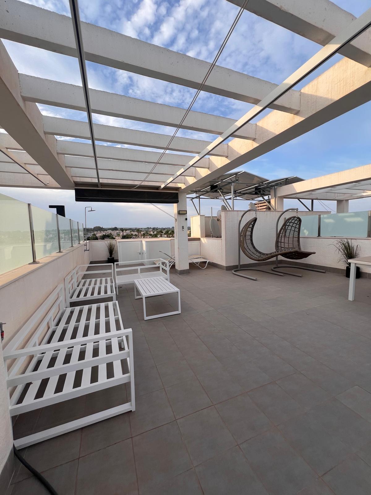 For sale - 2 Bedroom 2 Bathroom Penthouse in Guardamar del Segura - El Raso  - Alicante