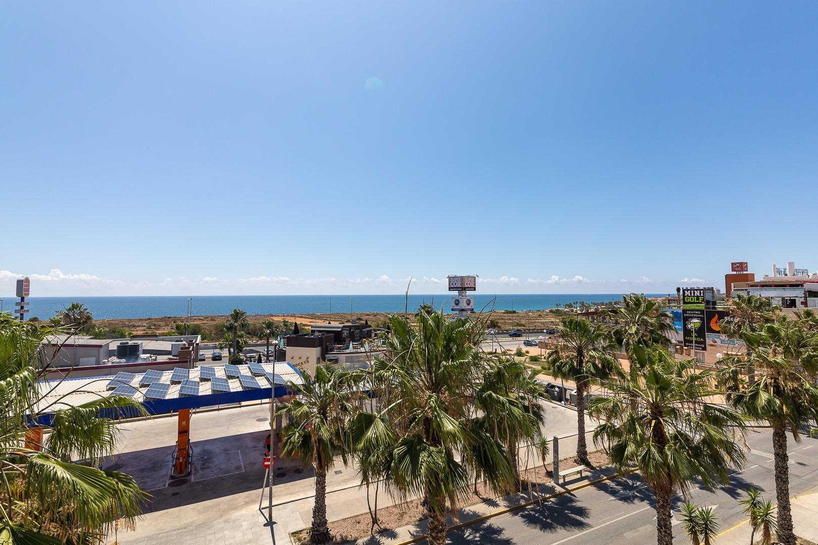 For sale - 2 Bedroom 1 Bathroom Bungalow in Orihuela Costa - Villamartín-las Filipinas  - Alicante