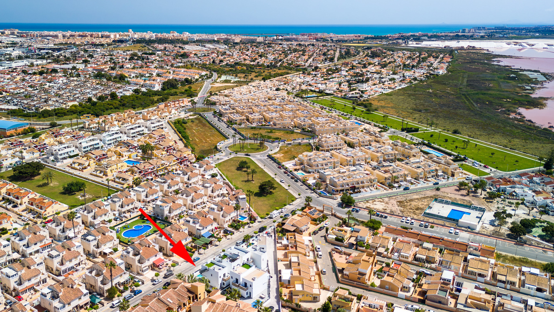 For sale - 3 Bedroom 3 Bathroom Villa in Torrevieja - Costa Blanca  - Alicante