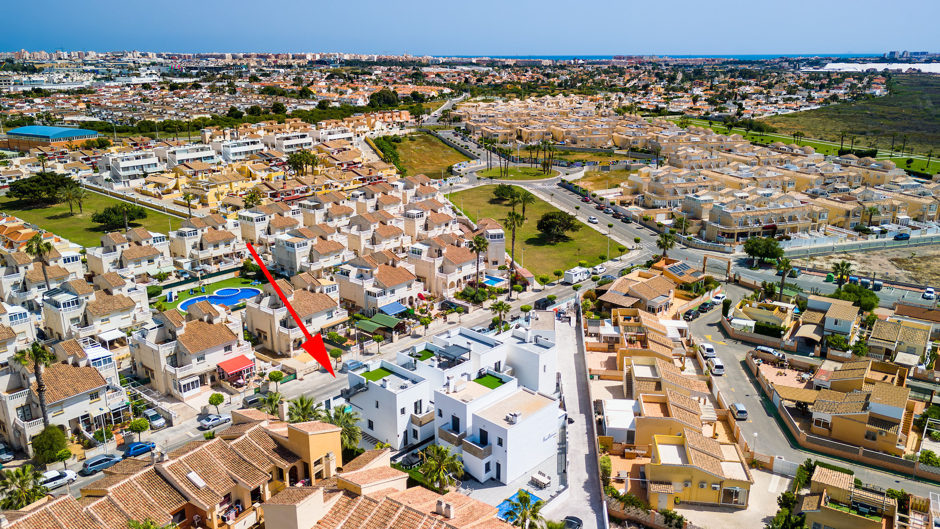 For sale - 3 Bedroom 3 Bathroom Villa in Torrevieja - Costa Blanca  - Alicante