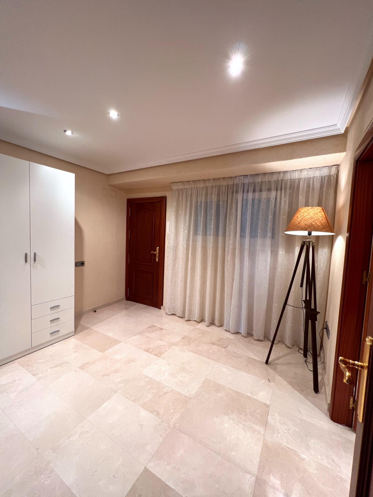For sale - 2 Bedroom 3 Bathroom Duplex in Torrevieja - Torrevieja  - Alicante
