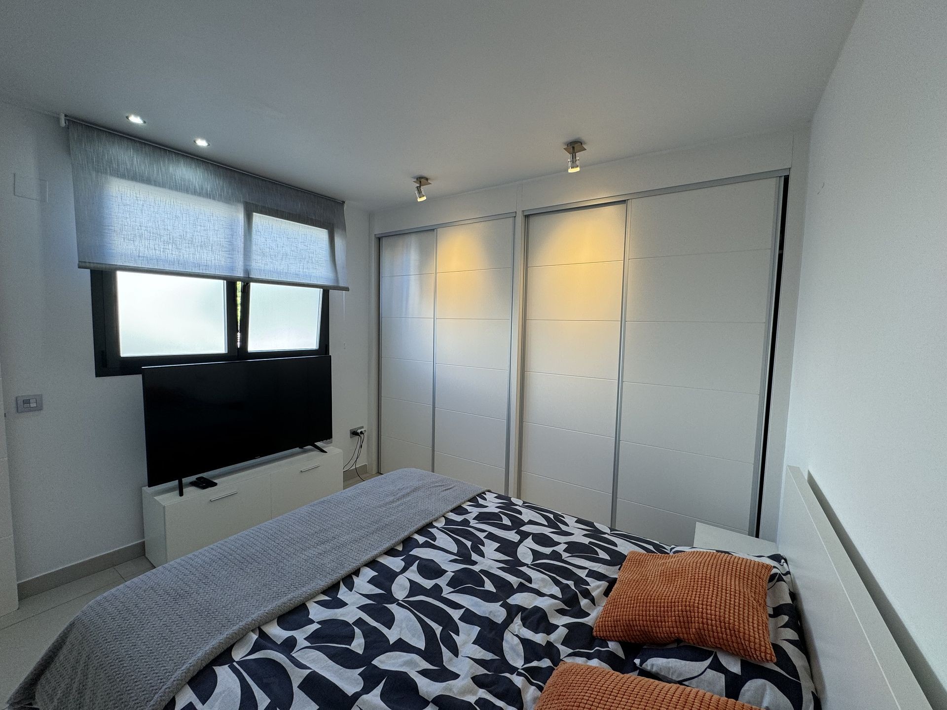 For sale - 2 Bedroom 1 Bathroom Apartment in Torrevieja - Costa Blanca  - Alicante
